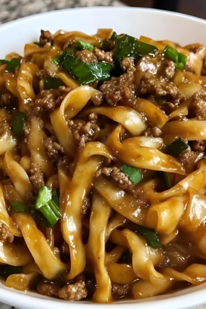 Easy Spicy Garlic Beef Noodles Recipe