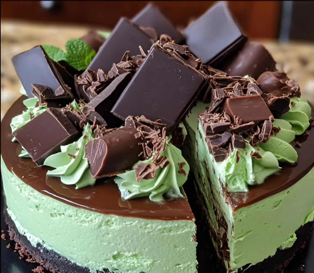 Mint Chocolate Cheesecake Cake Recipe