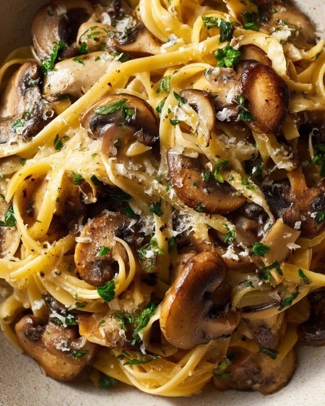 Easy Garlic Mushroom Pasta – Quick Dinner Recipe