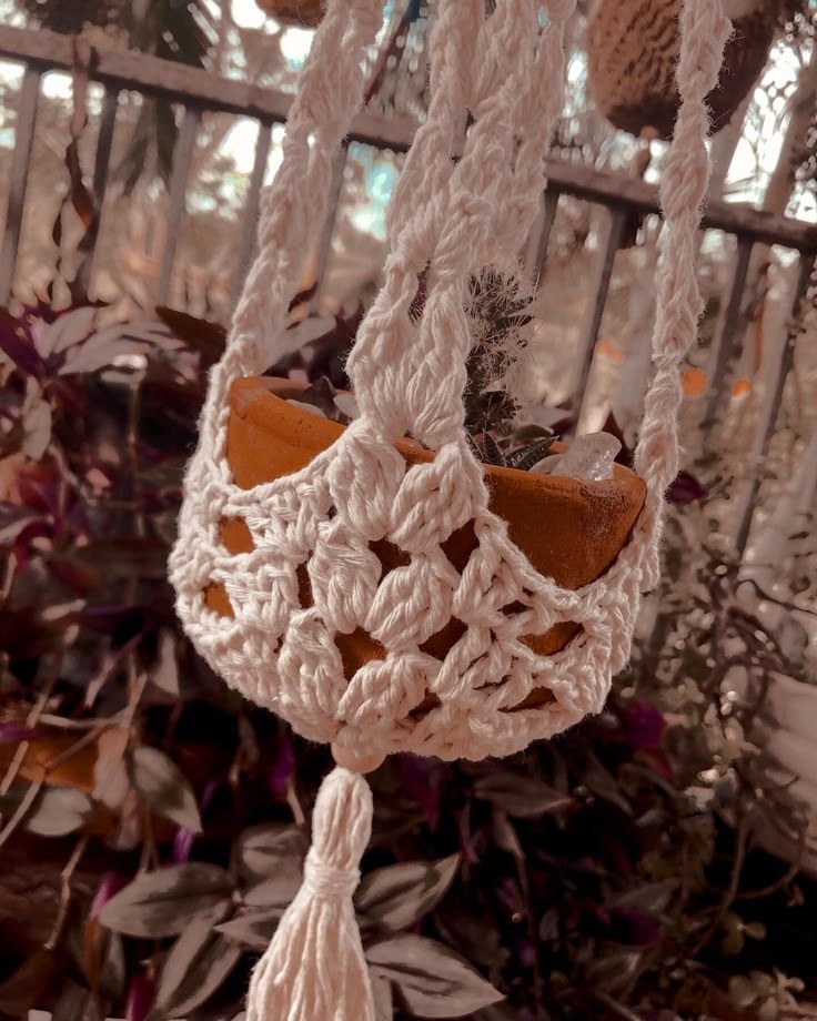 Boho Crochet Plant Hanger: Free Pattern & Tutorial