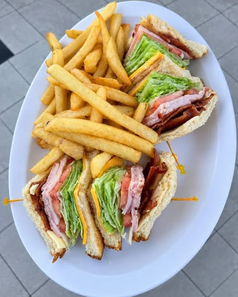 Classic Club Sandwich & Fries