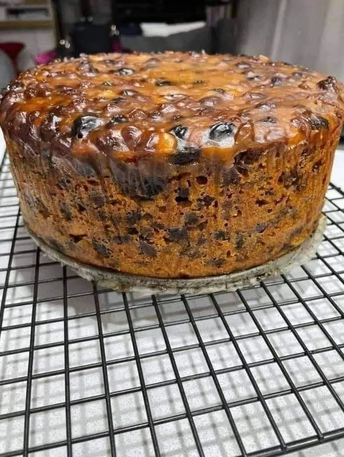 Air fryer Christmas cake
